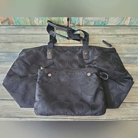 COACH GETAWAY SIGNATURE NYLON PACKABLE WEEKENDER Travel Tote w/ Pouch NWT - Picture 3 of 7